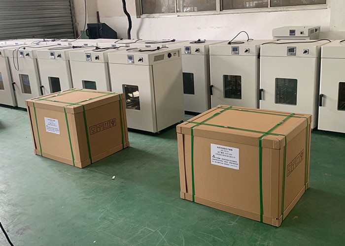 Il riscaldamento elettrico verticale ha forzato il forno dell'aria calda del laboratorio per biologia cellulare 54L LDO-9053A
